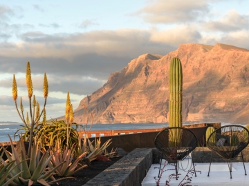 Beach House 93 - Ferienhaus oder Villa in Caleta de Famara, Kanarische Inseln